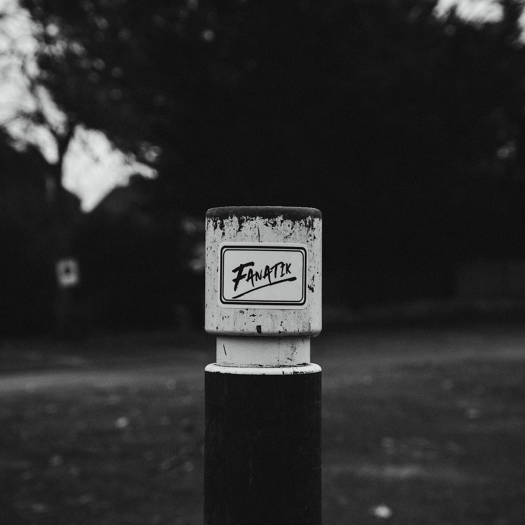 Logo Fanatik sur le potelet de rue